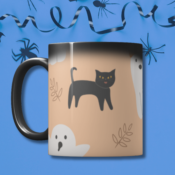 Tasse noire changeante de couleur